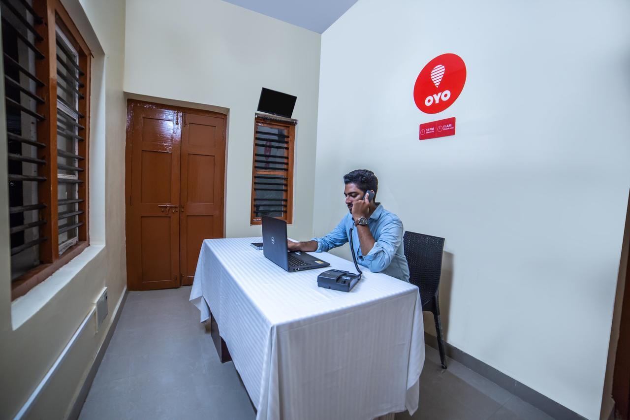 Oyo 13374 Vididhi Hotel Visakhapatnam Ngoại thất bức ảnh