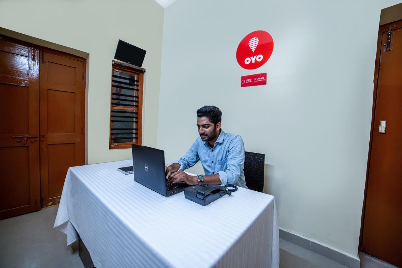 Oyo 13374 Vididhi Hotel Visakhapatnam Ngoại thất bức ảnh