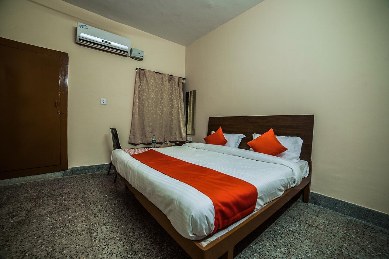 Oyo 13374 Vididhi Hotel Visakhapatnam Ngoại thất bức ảnh