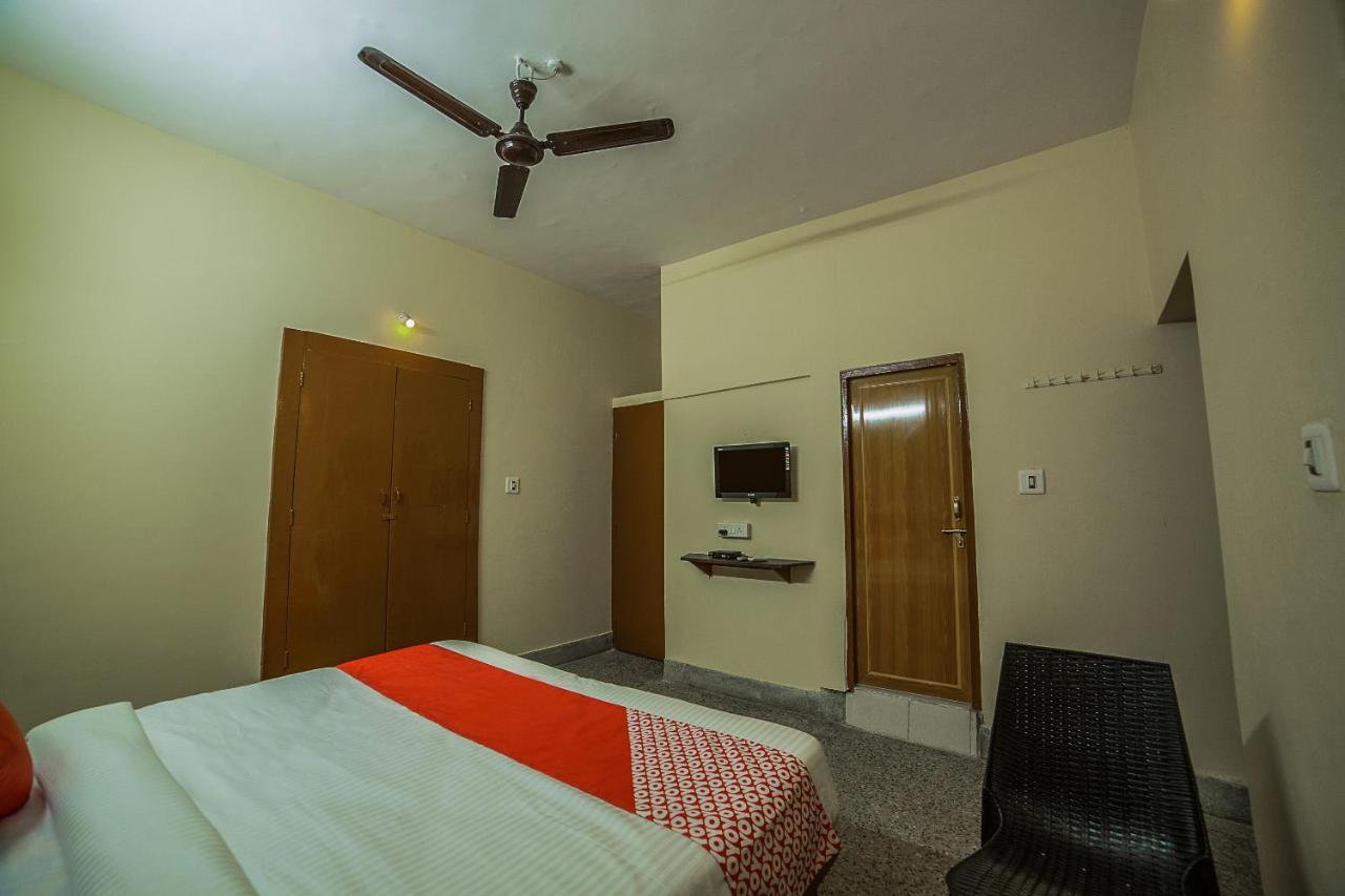 Oyo 13374 Vididhi Hotel Visakhapatnam Ngoại thất bức ảnh
