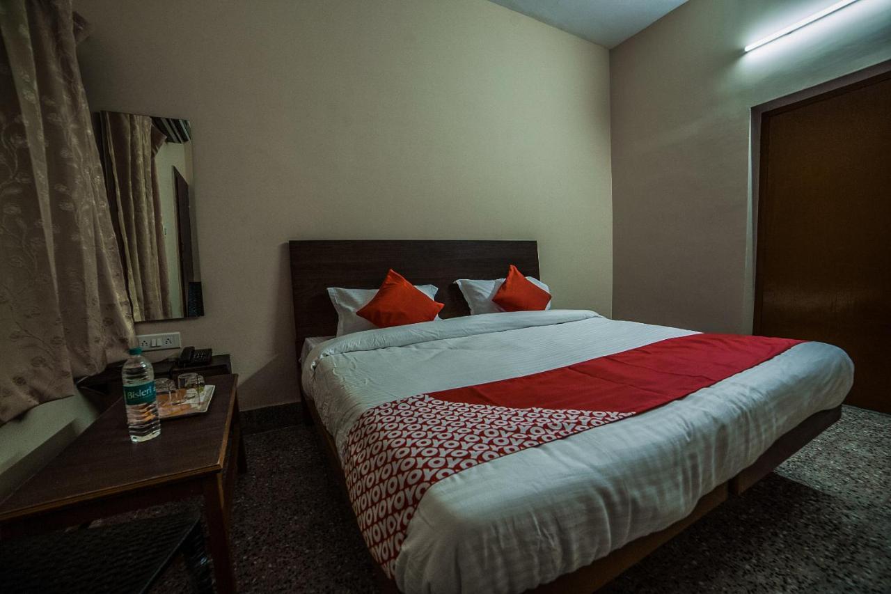 Oyo 13374 Vididhi Hotel Visakhapatnam Ngoại thất bức ảnh