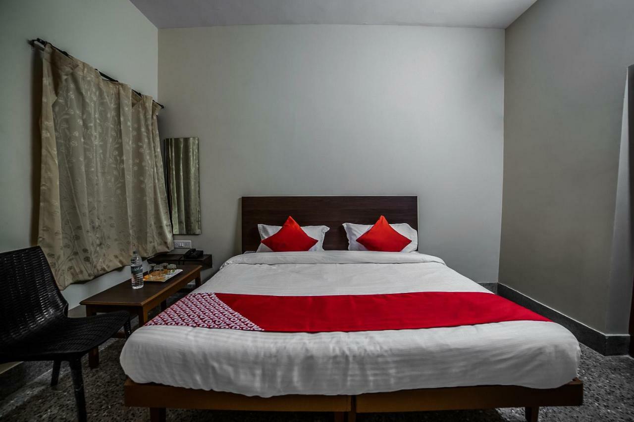 Oyo 13374 Vididhi Hotel Visakhapatnam Ngoại thất bức ảnh