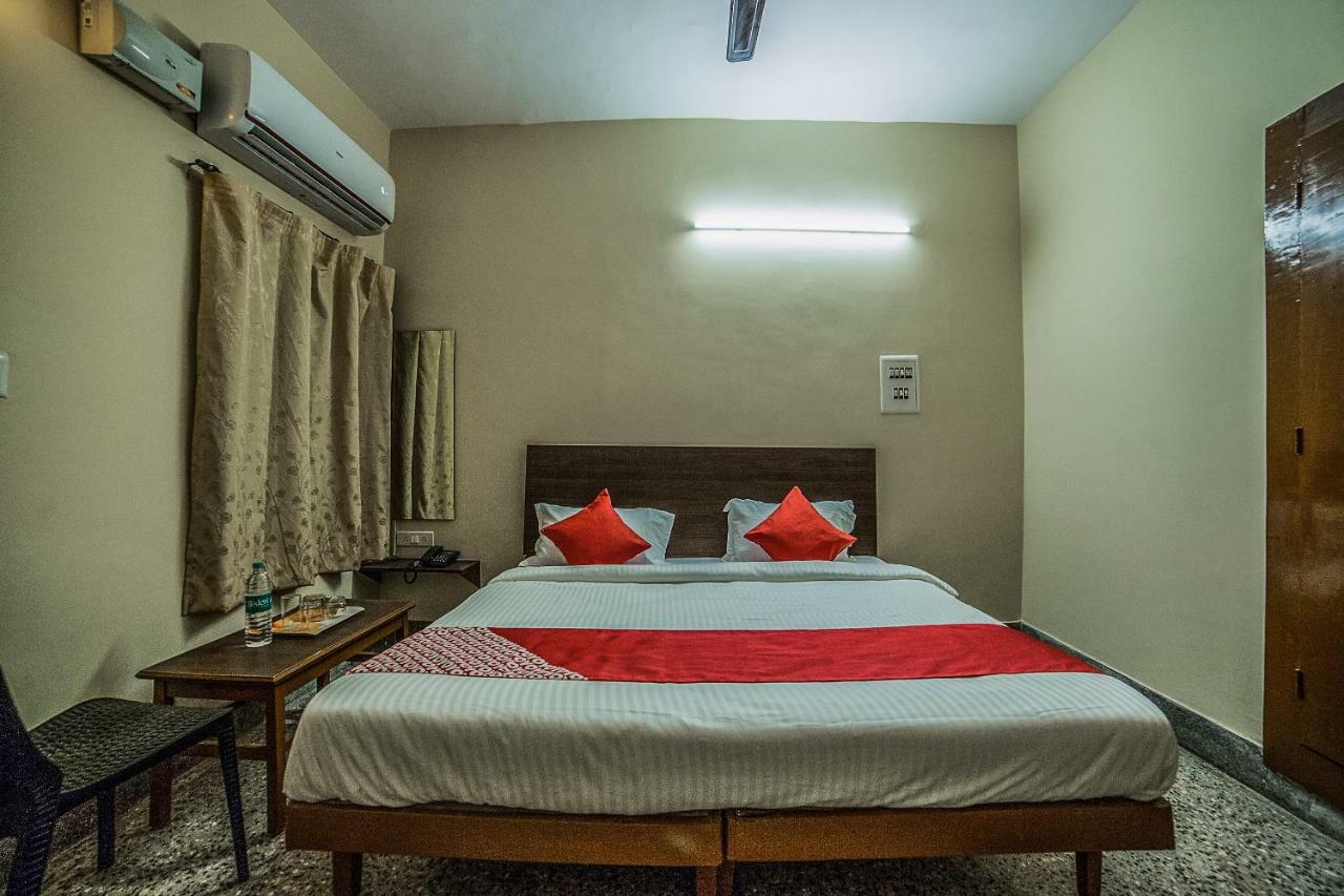 Oyo 13374 Vididhi Hotel Visakhapatnam Ngoại thất bức ảnh
