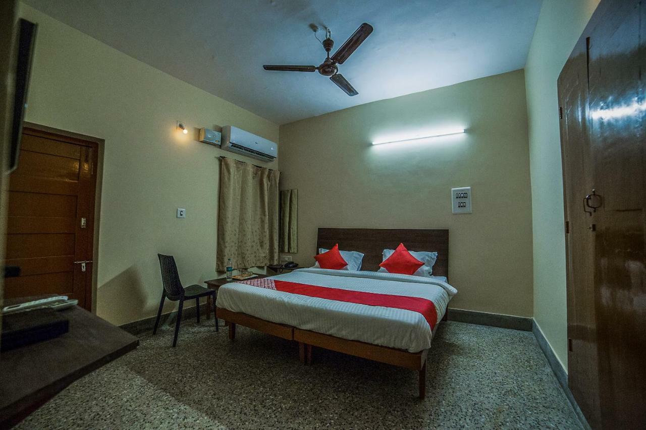 Oyo 13374 Vididhi Hotel Visakhapatnam Ngoại thất bức ảnh