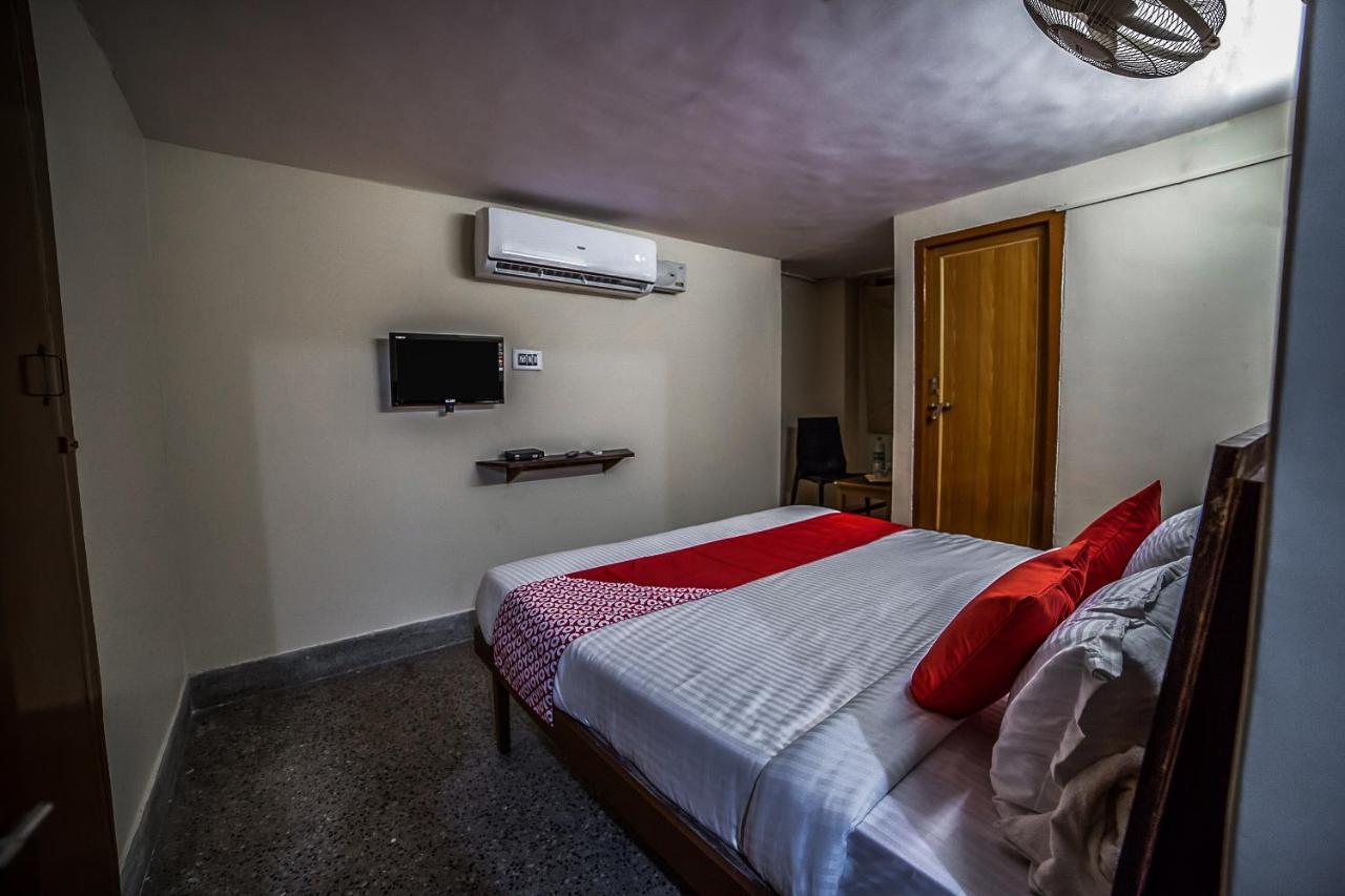 Oyo 13374 Vididhi Hotel Visakhapatnam Ngoại thất bức ảnh